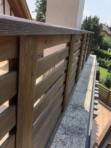 Erdei Lak lazúrozás